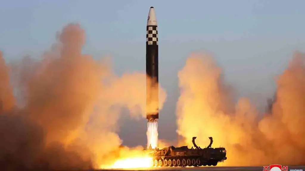 It coincided with Blinken's visit to Seoul … Pyongyang launches first ballistic missile in 2025 2 64574 - C J Global Newspaper