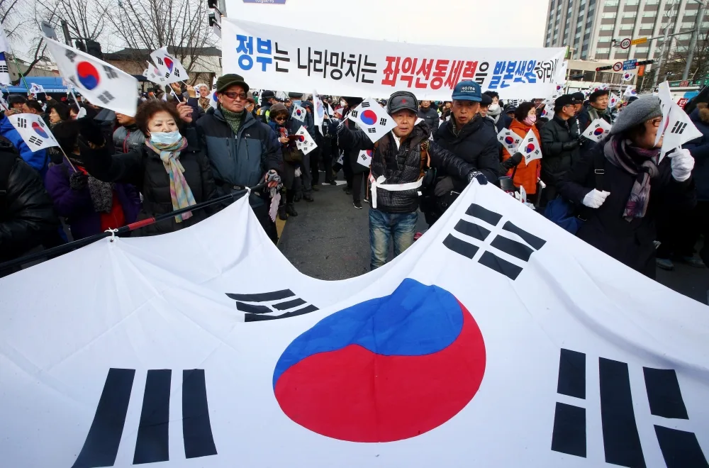 South Korea to where ?… "Social and political chaos" after the failed arrest of the isolated president 3 R568 - C J Global Newspaper