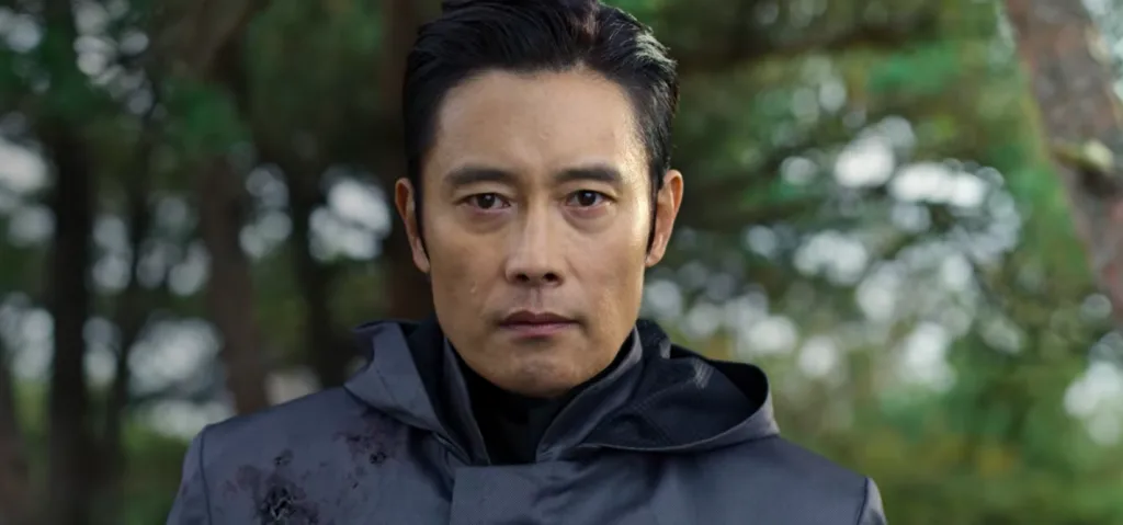 Squid Game series the most trending worldwide, let's recognize season 2 2 Lee Byung-hun as Hwang In-ho, the Front Man