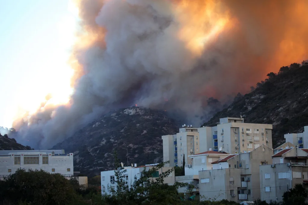 Fire Storms Hit Israel; Warns of fires Could Reach to Jerusalem 1 image 15 - C J Global Newspaper